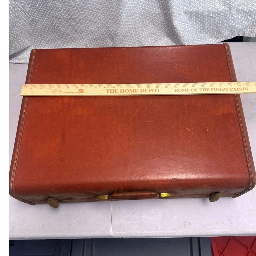 Vintage Samsonite Brown Suitcase 24